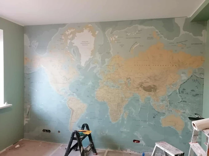 Kompleksowy Remont Mieszkania - Pełen remont z nietypową tapetą z mapą świata | PROFESA BUD - Remonty i wykończenia wnętrz Warszawa